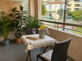 Studio grande terrasse 2 min plage & commerces