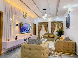 La Veda Manor Luxury Apartment