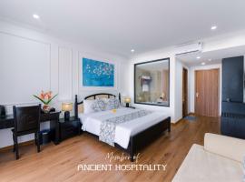 Ancient Beach Boutique & Spa - Beachfront Hotel，位于会安的酒店