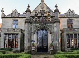 Summerlands Hall Gothic Apartment