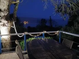 An Koad - Cabane au bord de l'eau