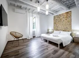 YD quiet 2BR apartment with private garden