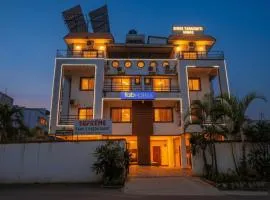 FabHotel Saraswati Niwas