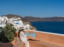 Villa Oasis Oia with Caldera View