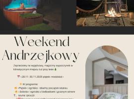 Apartamenty Gajówka- rowery, plac zabaw, sauna, jacuzzi, hotel with hot tubs in Stegna