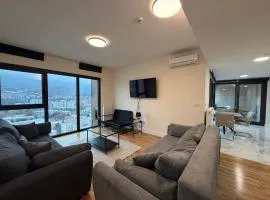 Panoramic Penthouse Apt in Diamond of Skopje
