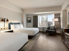 Crowne Plaza Seattle Newly Renovated with No Resort Fee, Hotel in Seattle