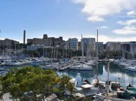 Sea view Spacious 2 bedroom central apartment