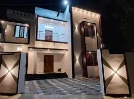 Daffodiles Home Stay Varkala