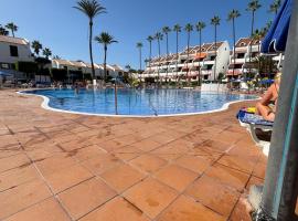 Parque Santiago 2, Villa 1, Tenerife Dream Properties, hotel v destinaci Playa de las Americas