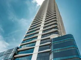 Fully Furnished Studio with Park View in Panama