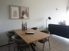 Kustverhuur, Oude manege Nieuwvliet, Nieuwvliet 11