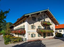 Gästehaus Keilhof am Kirchberg, отель в городе Ашау-им-Кимгау