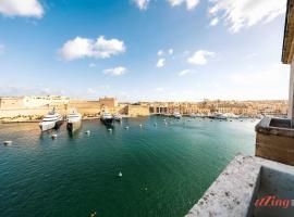 Stunning Holiday Home with Gorgeous Harbour Views