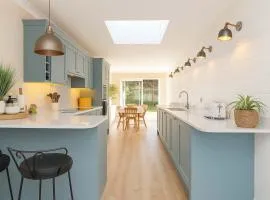 Coastal Comfort for 6 Felpham Beach