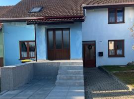 Apartment with garage and garden, hotel 