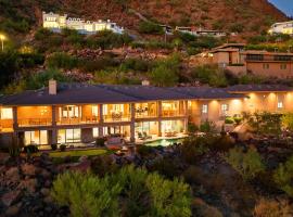 Luxury on Camelback Mountain, מלון בפיניקס