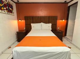 HOTEL ZAPOTLAN, ξενοδοχείο με υδρομασάζ σε Ciudad Guzman