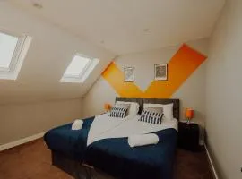 Peaceful 5BR House - Fast WiFi - Parking -Ideal for Families - Netflix
