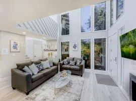 Luxury Family Home w AC and Patio near Meta and Stanford