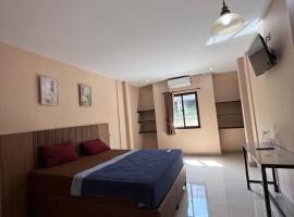 Okie house hotel, hotel in Legian