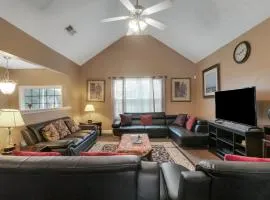 Sleeps 16! • 6BR • Bedroom TVs • Peaceful Suburb