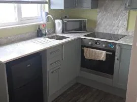 Lodge Causeway studio flat in Fishponds Bristol