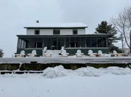 Prelaunch Deal - Farmhouse Retreat Now Booking!