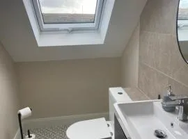 2 Bedroom Apartment near Rossaveel