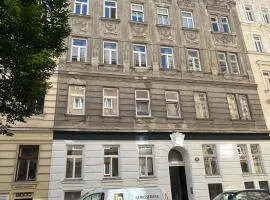 2 Minunten neben kaiserlichem Park, Zentrumnähe