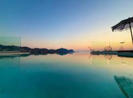 Blue Infinito Boutique Villa, Infinity Pool , Heated Jacuzzi & Panoramic Sea View, hotel a Archangelos