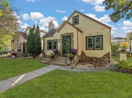 "The Darling" at Drew by Roxy Rentals