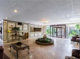 Eco Inn Suites by Hotel O Baytown