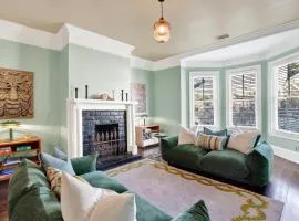 The Artist Retreat Unit A