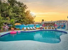 The Leon Lane Oasis w Pool Fire Pit Steps to the Beach