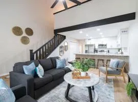 Newly Renovated Townhome