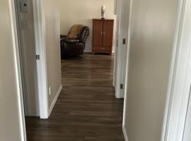 le 4 et demi, hotel in Lac-Bouchette