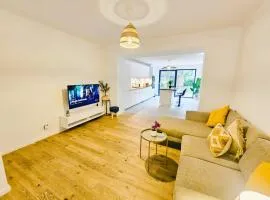 Exceptional 3BR Apartment with private terrace&garden
