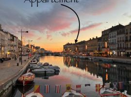 Appart cosy 4 personnes climatisé rue piétonne, hotel in Sète