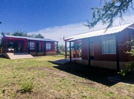 Cabañas SOL SERRANO, hotel v destinaci Alta Gracia