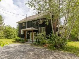 Lake Views, Hot Tub, Fireplace and Pool Table