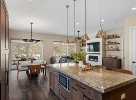 Trappers Ridge Home Stunning Mountain Views and Family Fun