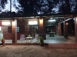 jardin de lourdes, hotel u gradu Korjentes