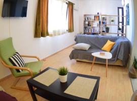 Funky Nest - A cozy apartment in Zipari, hotel di Zipárion