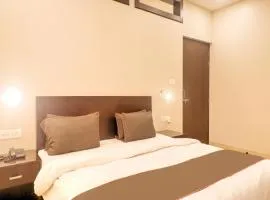 Super Townhouse Amaraa Farms Near LuLu Hypermarket