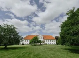 Hindemae Estate For Holidays And Events