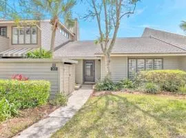 Lakeshore Luxury - Sunny condo near beach w deck