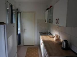 Apartments Stiniva Hvar - Studio Apartment With Terrace A2, hotell i Brusje