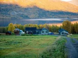 9 person holiday home in Øverbygd