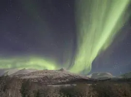 9 person holiday home in Øverbygd